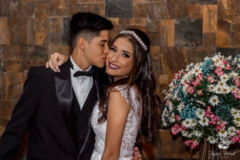 Festa de 15 anos; debutante; 15 anos; adolescentes; menina; garotas; festa; familia; eventos'