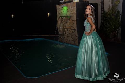 Festa de 15 anos; debutante; 15 anos; adolescentes; menina; garotas; festa; familia; eventos'