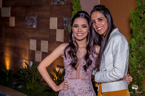 Festa de 15 anos; debutante; 15 anos; adolescentes; menina; garotas; festa; familia; eventos'