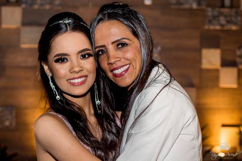 Festa de 15 anos; debutante; 15 anos; adolescentes; menina; garotas; festa; familia; eventos'