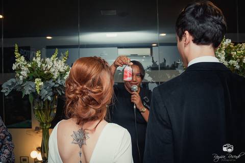 casamento; flores; carório; uberaba; casamento uberaba; minas gerais; brasil; casamentos; noiva; noivo; casados; vestido de noiva; terno e gravata; vestida de branco;'