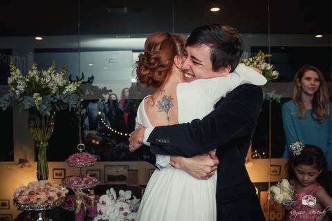 casamento; flores; carório; uberaba; casamento uberaba; minas gerais; brasil; casamentos; noiva; noivo; casados; vestido de noiva; terno e gravata; vestida de branco;'