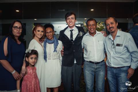 casamento; flores; carório; uberaba; casamento uberaba; minas gerais; brasil; casamentos; noiva; noivo; casados; vestido de noiva; terno e gravata; vestida de branco;'