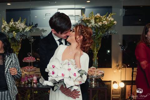 casamento; flores; carório; uberaba; casamento uberaba; minas gerais; brasil; casamentos; noiva; noivo; casados; vestido de noiva; terno e gravata; vestida de branco; madrinhas; amigas; amizade;; familia;'