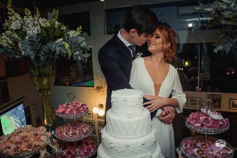 casamento; flores; carório; uberaba; casamento uberaba; minas gerais; brasil; casamentos; noiva; noivo; casados; vestido de noiva; terno e gravata; vestida de branco; madrinhas; amigas; amizade;; familia;'