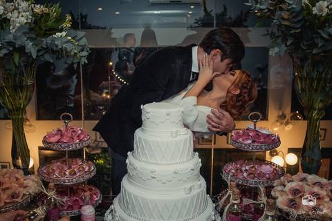 casamento; flores; carório; uberaba; casamento uberaba; minas gerais; brasil; casamentos; noiva; noivo; casados; vestido de noiva; terno e gravata; vestida de branco; madrinhas; amigas; amizade;; familia;'