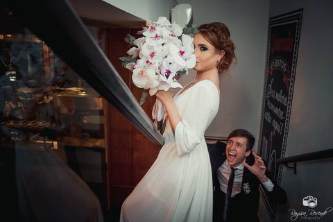 casamento; flores; carório; uberaba; casamento uberaba; minas gerais; brasil; casamentos; noiva; noivo; casados; vestido de noiva; terno e gravata; vestida de branco; madrinhas; amigas; amizade;; familia;'