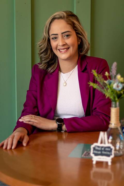 Foto em fundo verde'