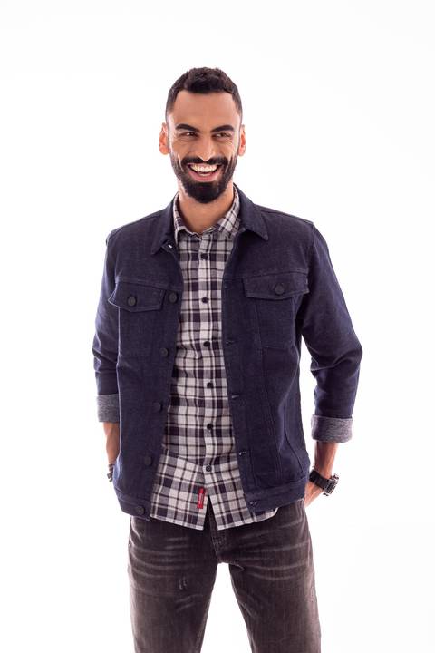 foto em fundo branco'