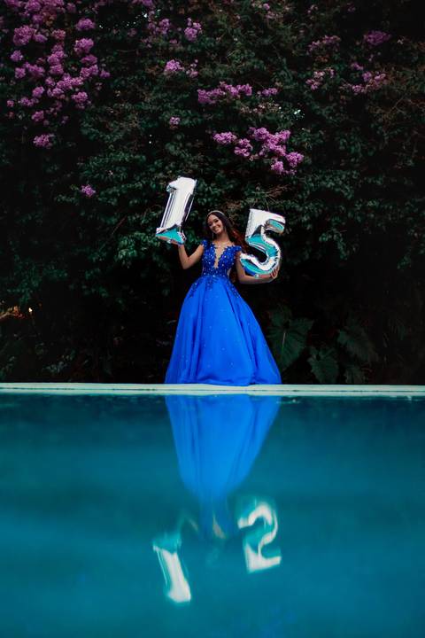 foto com balão de 15 anos '