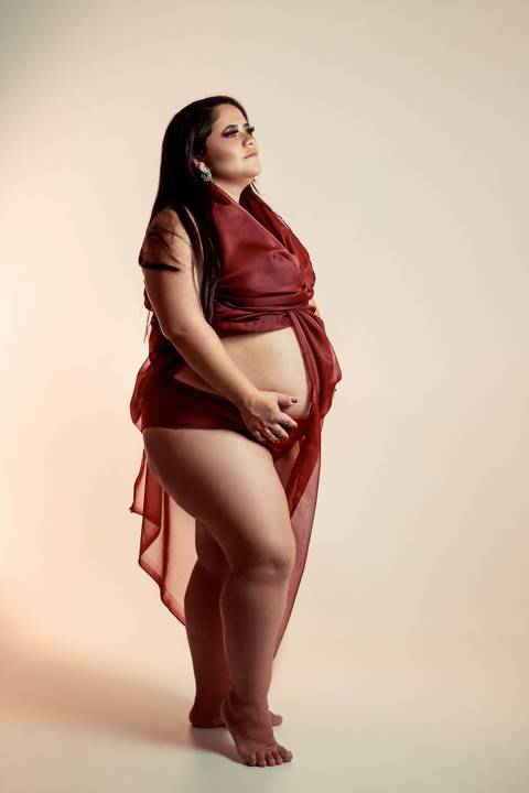 foto gestante estúdio'