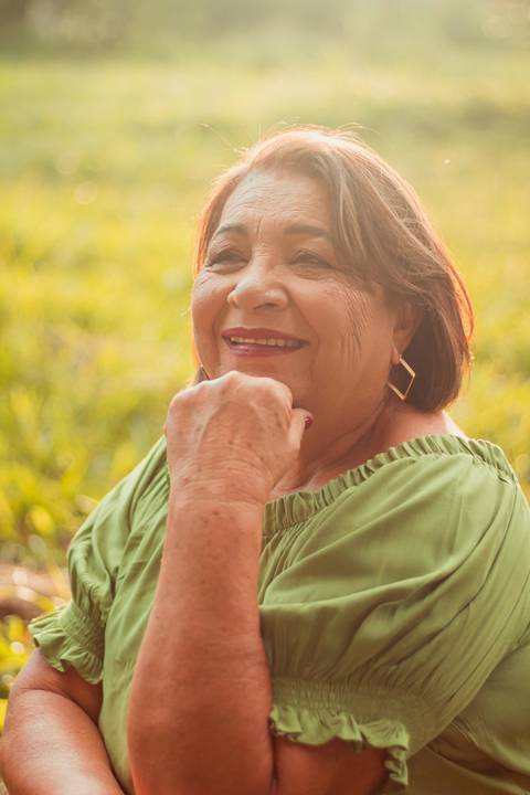 foto com roupa verde'