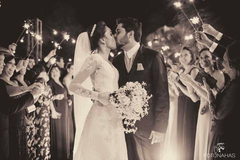 beijo recém casados'