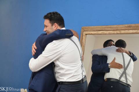 SKJ Fotografia - Makinf of noivo - Maison Saint Germain'