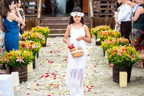 SKJ FOTOGRAFIA - CASAMENTO NA PRAIA DE PERUIBE - SP'
