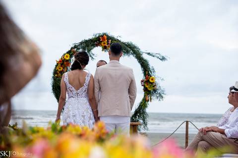SKJ FOTOGRAFIA - CASAMENTO NA PRAIA DE PERUIBE - SP'