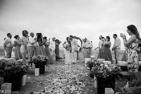 SKJ FOTOGRAFIA - CASAMENTO NA PRAIA DE PERUIBE - SP'