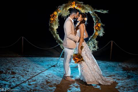 SKJ FOTOGRAFIA - CASAMENTO NA PRAIA DE PERUIBE - SP'