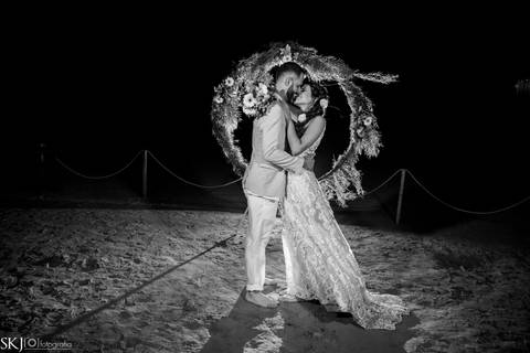 SKJ FOTOGRAFIA - CASAMENTO NA PRAIA DE PERUIBE - SP'