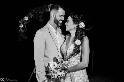 SKJ FOTOGRAFIA - CASAMENTO NA PRAIA DE PERUIBE - SP'