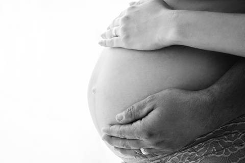 Estúdio de fotografia de gestante, ensaio gestante, ensaio gestante luz natural, fotógrafa gestante, São José do Rio Preto, Ana Rocchi Fotografia'