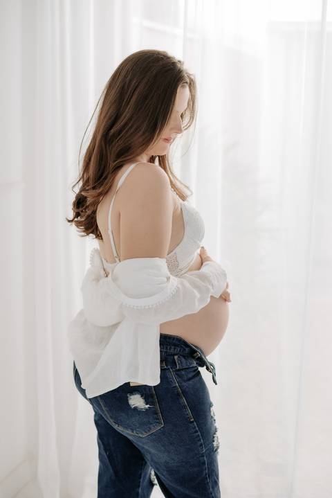 Estúdio de fotografia de gestante, ensaio gestante, ensaio gestante luz natural, fotógrafa gestante, São José do Rio Preto, Ana Rocchi Fotografia'