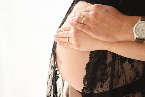 Estúdio de fotografia de gestante, ensaio gestante, ensaio gestante luz natural, fotógrafa gestante, São José do Rio Preto, Ana Rocchi Fotografia'