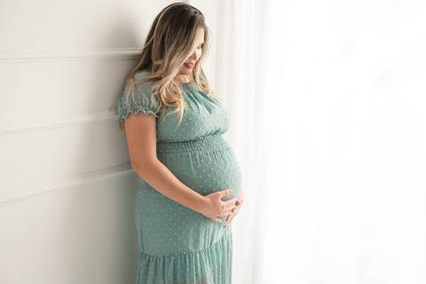 Estúdio de fotografia de gestante, ensaio gestante, ensaio gestante luz natural, fotógrafa gestante, São José do Rio Preto, Ana Rocchi Fotografia'