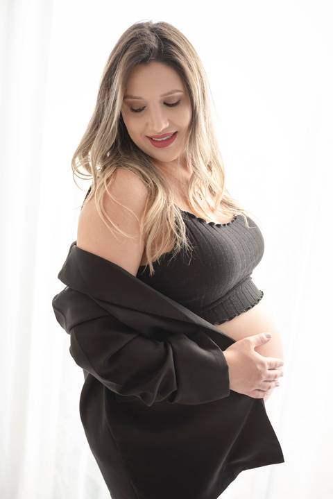 Estúdio de fotografia de gestante, ensaio gestante, ensaio gestante luz natural, fotógrafa gestante, São José do Rio Preto, Ana Rocchi Fotografia'