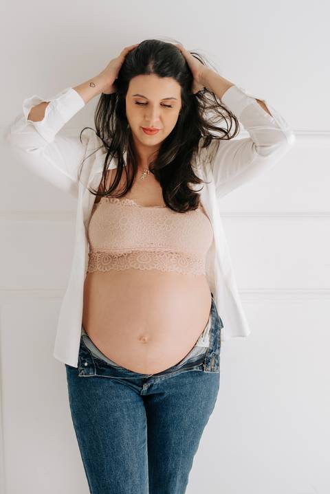 Estúdio de fotografia de gestante, ensaio gestante, ensaio gestante luz natural, fotógrafa gestante, São José do Rio Preto, Ana Rocchi Fotografia'