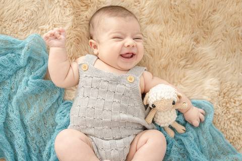 Ensaio acompanhamento bebê, ensaio bebê lifestyle, ensaio newborn estúdio, ensaio bebê natural, fotógrafo bebê, fotógrafo bebê luz natural, fotógrafo bebê e família, São José do Rio Preto, Ana Rocchi Fotografia'