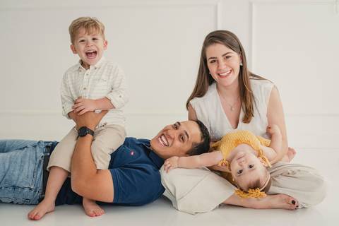 Ensaio acompanhamento bebê, ensaio bebê lifestyle, ensaio newborn estúdio, ensaio bebê natural, fotógrafo bebê, fotógrafo bebê luz natural, fotógrafo bebê e família, São José do Rio Preto, Ana Rocchi Fotografia'