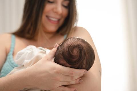 Ensaio newborn natural, ensaio newborn lifestyle, ensaio newborn em casa, ensaio acompanhamento bebês, mamãe e bebê, São José do Rio Preto, Ana Rocchi Fotografia'