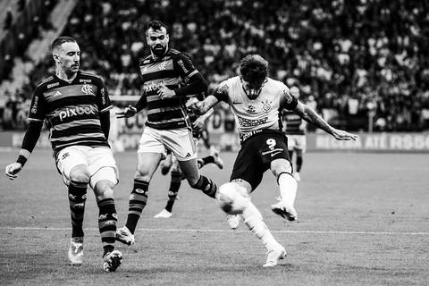 Finalização de Yuri Alberto'