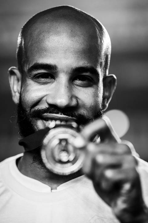 Patrick com medalha de campeão do Brasileiro Série B'