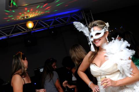 noiva na pista de dança'