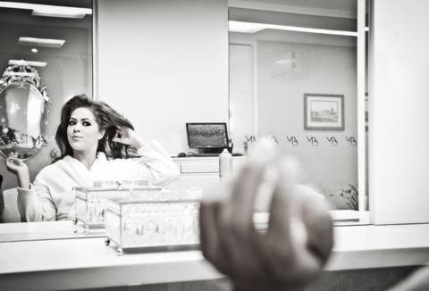 noiva preparando o cabelo'