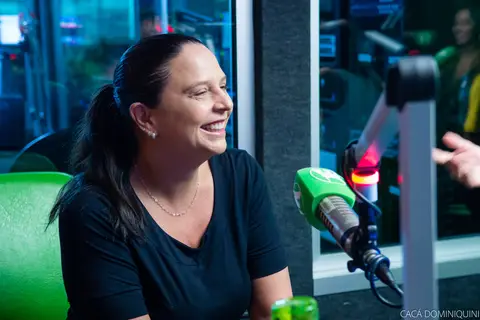 Olha eu no meio de toda bagunça! Foto do Zé Neves, que roubou minha câmera!'