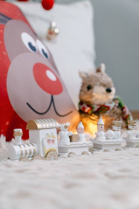 Cenário de natal com enfeites e brinquedos de Natal Em Piraquara e Curitiba Paraná'