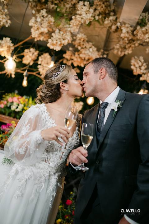 noiva, noivo, casamento rj, fotografo de casamento rj, fotografo de casamentos, fotografo de casamento niteroi, melhores fotos de casamento, clavello, casamento ao ar livre, casamento diurno, making of da noiva, além do sonho'