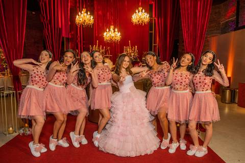 Festa de 15 anos da Laura - Casa Leone Santos S.P'