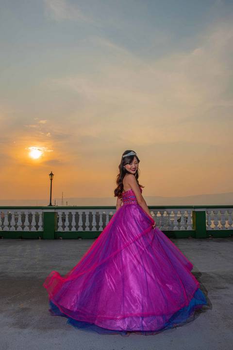 Ensaio fotográfico Anna Igari 15 anos - Monte Serrat Santos S.P
www.marcelofabianofotografia.com.br
Vestido Local 1
Shape
Marcelo Fabiano Fotografia e vídeo'