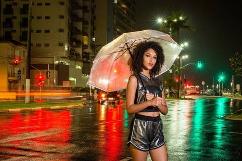 Ensaio Fotográfico para nosso projeto @debutantesemfoco - Realizamos um lindo ensaio e abusamos na técnica de fotos com Baixa Velocidade, gostaram do efeito?'