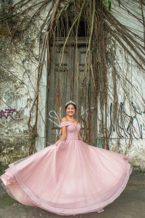Ensaio Fotográfico da Giovana Melo 
@debutantesemfoco
Fotografia no Centro Histórico de Santos
Faça o Ensaio Fotográfico dos seus sonhos - Marcelo Fabiano Fotografia '