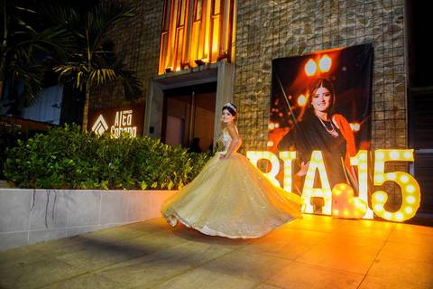 Linda festa de 15 anos da Beatriz e Espaço Alta Cabana - Marcelo Fabiano Fotografia e Vídeo - A Cabine de Fotos - Shape - Santos Maison - Fotógrafo de 15 anos,Casamentos e eventos Sociais em Santos S.P'