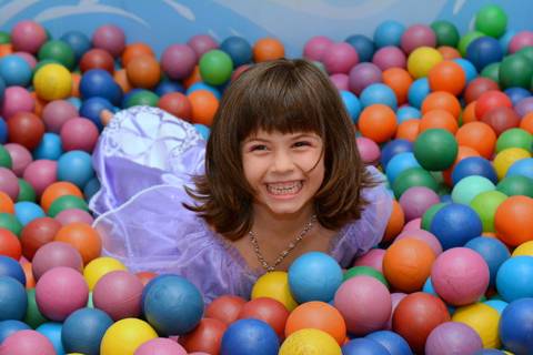 Olha esse sorriso,fotografia infantil Santos S.p - Buffet Coisa de Criança - Santos S.p - Fotografia: Marcelo Fabiano Fotografia - Cabines e Totens Fotográficos em Santos e região'