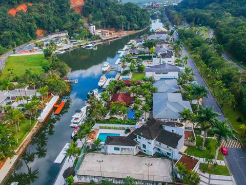 Fotografia com Drones para venda de imóveis,valorize seu imóvel na hora da venda a fotografia será sua grande aliada para encantar seus futuros clientes/Marcelo Fabiano Fotografia Santos S.P'