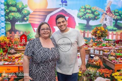 Estrela Festas Luzania
Transformando seus sonhos em realidade
Rua: Joaquim Nabuco,85 ,Santos S.P
Decorações exclusivas,festas infantis,15 anos,casamentos,eventos corporativos
Tel: 13-3271-2167'