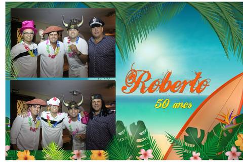 Cabines e Totens Fotográficos diversão garantida para sua festa - Roberto 50 anos - Associação dos médicos em Santos'