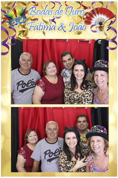 Nossa Cabine de fotos na Bodas de ouro da Dona Fátima e seu João - Buffet Abrakadabra - Marcelo Fabiano Fotografia - Santos S.P / Cabines Fotográficas,espelho Mágico na Baixada Santista'